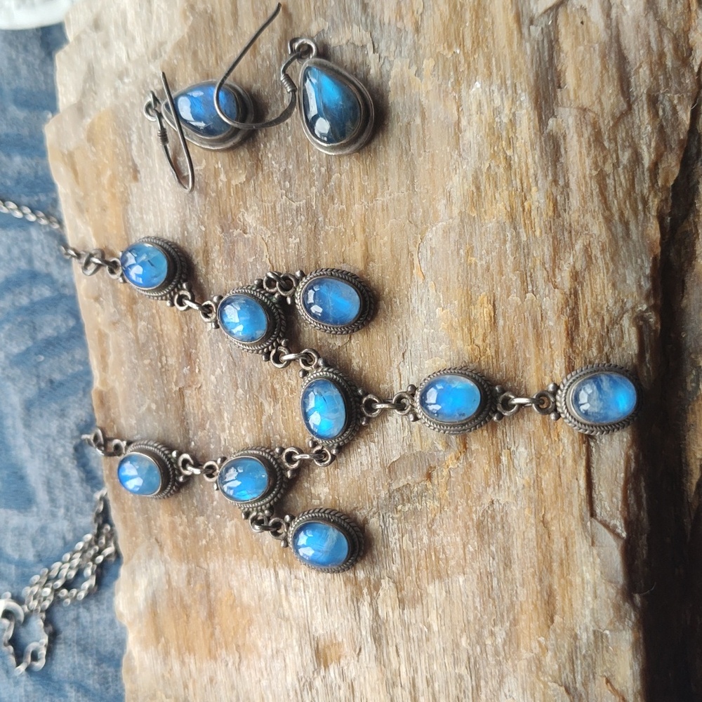 Iridescent Blue Cascading Necklace And Earring Set - Picture 6 of 6